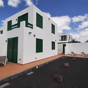 Omae Papagayo Villa