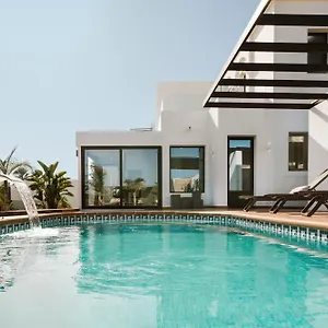 Faro Villa